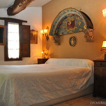 Hotel Chateau La Vignette Haute 4*